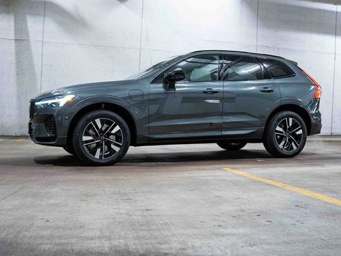 New 2026 Volvo XC60 T8 Core w/ Climate Package AWD/4WD image 3