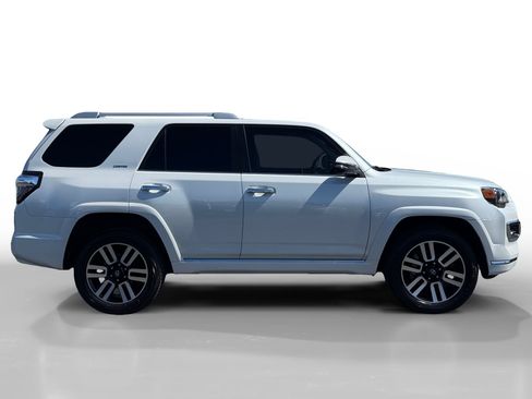 Used 2024 Toyota 4Runner Limited AWD/4WD image 6