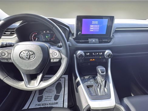 Used 2024 Toyota RAV4 XLE Premium image 11