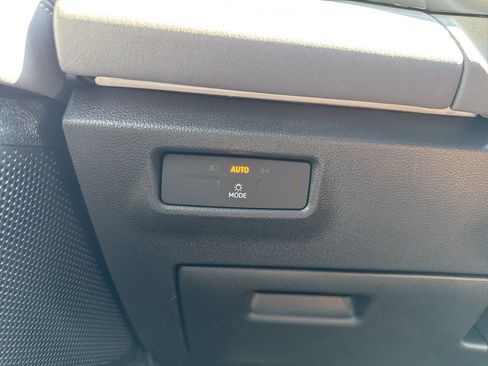 New 2026 Volkswagen Tiguan SE R-Line image 32