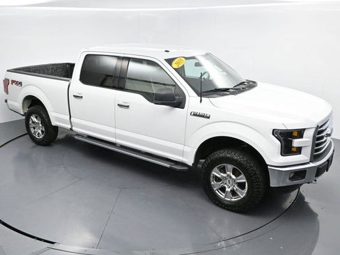 Used 2015 Ford F150 XLT w/ Equipment Group 302A Luxury AWD/4WD image 40