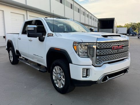 Used 2020 GMC Sierra 2500 Denali w/ Denali Ultimate Package AWD/4WD image 4