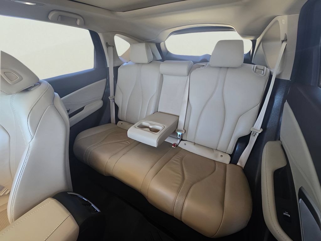 Used 2020 Acura RDX w/ Technology Package FWD image 10