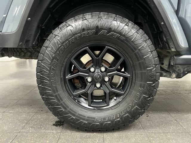 Used 2024 Jeep Gladiator Sport AWD/4WD image 32