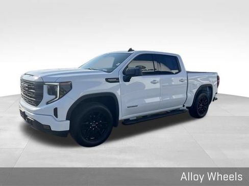 Used 2024 GMC Sierra 1500 Elevation w/ LPO, Elevation Black Package AWD/4WD image 5