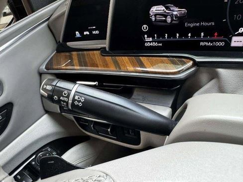 Used 2021 Cadillac Escalade Premium Luxury Platinum AWD/4WD image 29