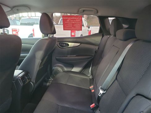 Certified 2022 Nissan Rogue Sport S image 7