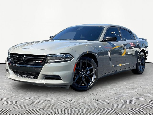 Used 2023 Dodge Charger SXT w/ Blacktop Package RWD image 3