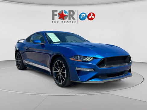 Used 2018 Ford Mustang Coupe w/ Wheel & Stripe Package RWD image 7