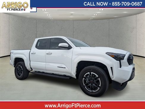 Used 2024 Toyota Tacoma TRD Sport image 1
