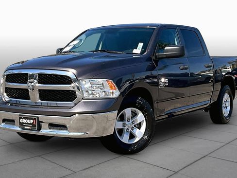 Used 2022 RAM 1500 Classic SLT RWD image 2