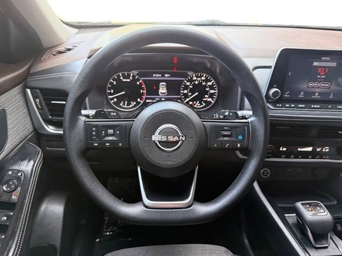 Used 2023 Nissan Rogue SV AWD/4WD image 14