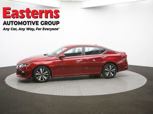 Used 2021 Nissan Altima 2.5 SV w/ SV Premium Package image 58