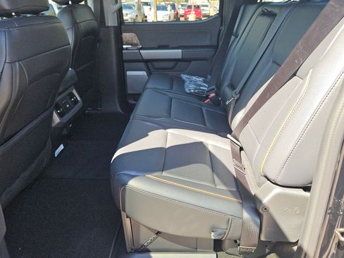 New 2025 Ford F250 Lariat w/ Lariat Ultimate Package image 17