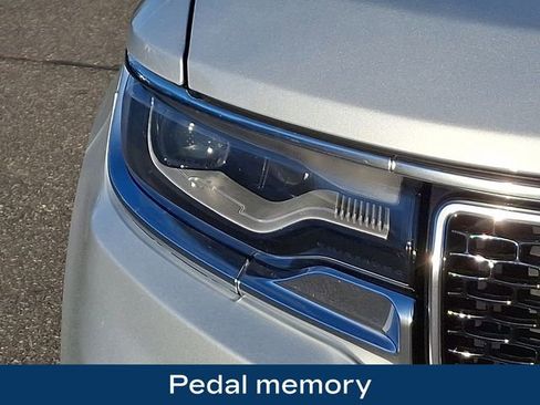 Used 2022 Jeep Wagoneer Series I image 12