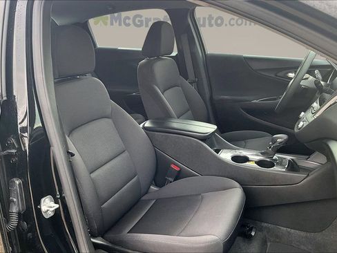 Used 2024 Chevrolet Malibu LT image 26