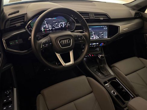 Used 2020 Audi Q3 2.0T Premium Plus AWD/4WD image 4