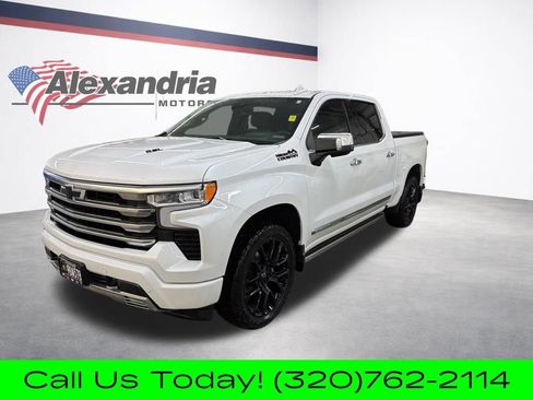 Used 2023 Chevrolet Silverado 1500 High Country w/ High Country Premium Package AWD/4WD image 1