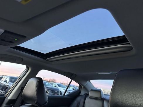 Used 2024 Nissan Altima 2.5 SR w/ SR Premium Package image 14