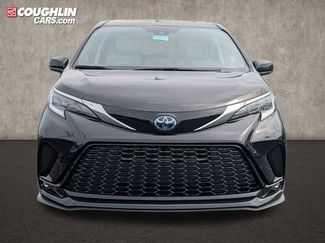 Used 2024 Toyota Sienna XSE video 2