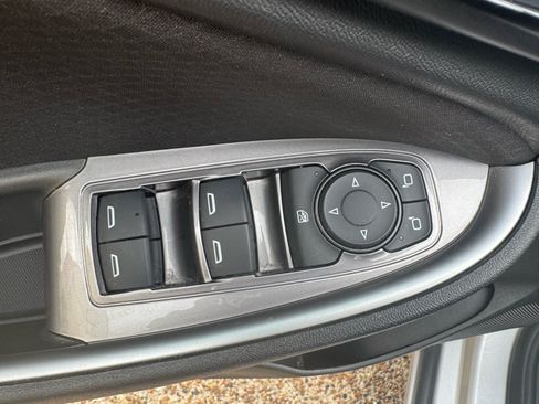 Used 2021 Chevrolet Malibu LS FWD image 24
