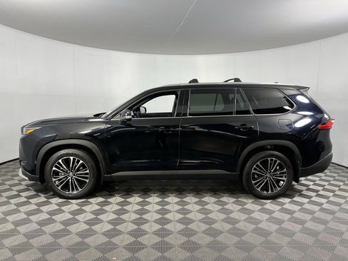 Used 2024 Toyota Grand Highlander AWD Hybrid image 10