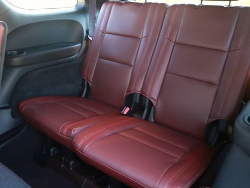 Used 2025 Dodge Durango GT AWD/4WD image 16