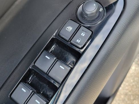 Used 2019 MAZDA CX-5 Touring image 19