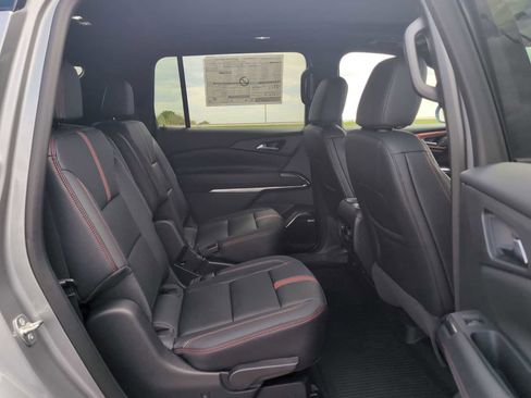 New 2026 Chevrolet Traverse RS AWD/4WD image 27