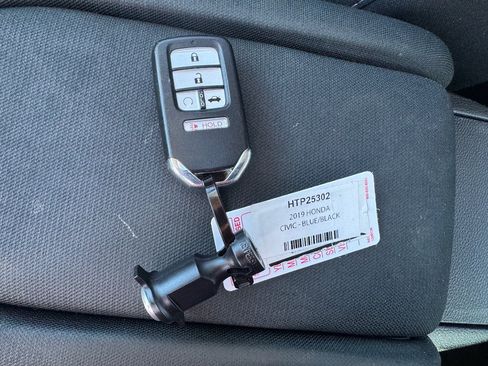 Used 2019 Honda Civic EX image 30