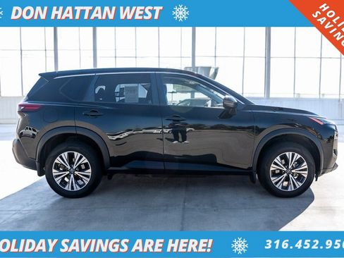 Used 2023 Nissan Rogue SV image 31