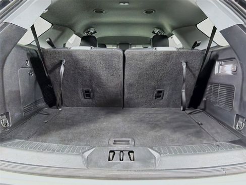 Used 2021 Ford Explorer XLT w/ Equipment Group 202A image 25