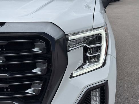 Used 2021 GMC Sierra 1500 AT4 w/ AT4 Premium Package AWD/4WD image 11