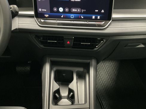 New 2026 Volkswagen Tiguan SE AWD/4WD image 12