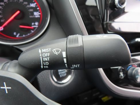 Used 2023 Toyota Camry XSE image 29