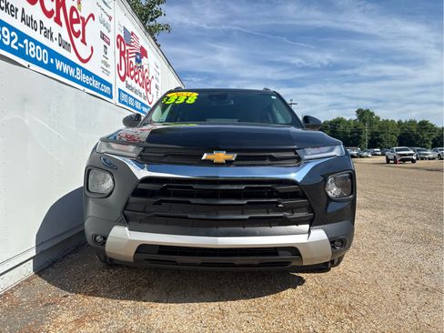 Used 2023 Chevrolet TrailBlazer LT w/ Convenience Package FWD image 5