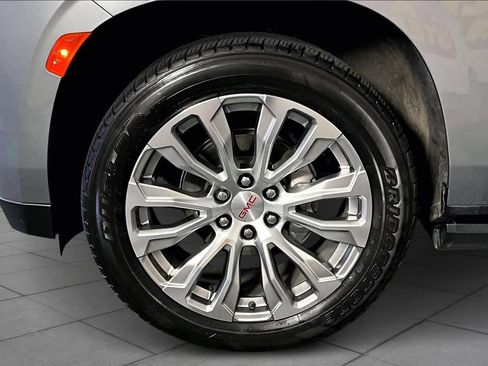 Certified 2023 GMC Yukon XL Denali image 10