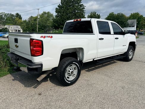 Used 2018 Chevrolet Silverado 2500 W/T AWD/4WD image 33