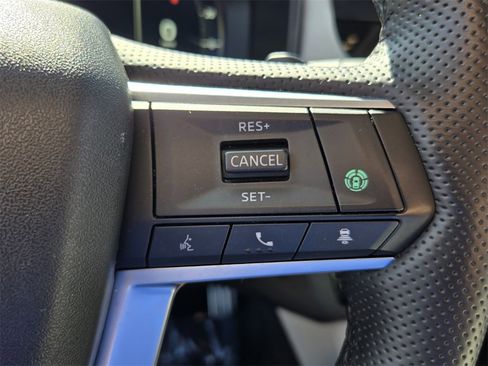 Used 2025 Mitsubishi Outlander SEL image 26