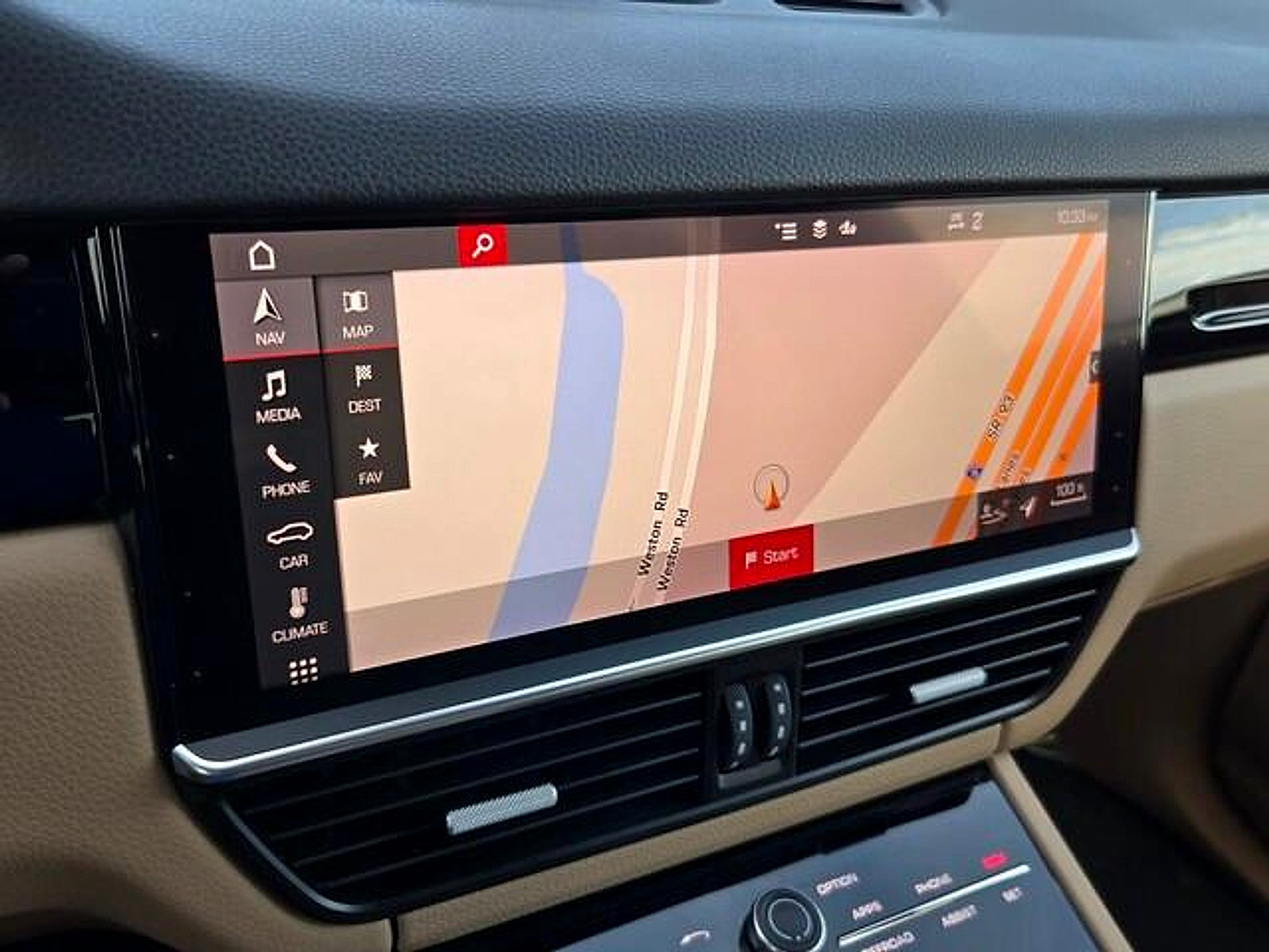 Used 2021 Porsche Cayenne AWD/4WD image 18