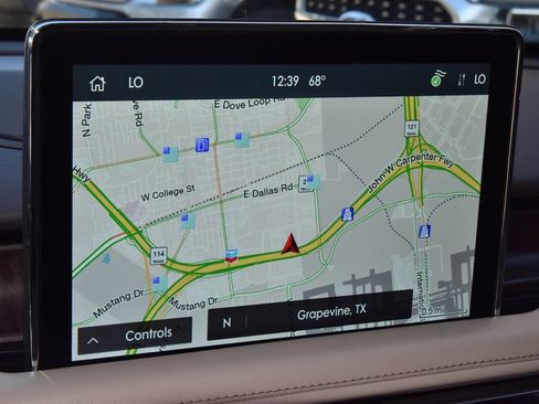 Used 2022 Lincoln Aviator Reserve w/ Equipment Group 201A image 30