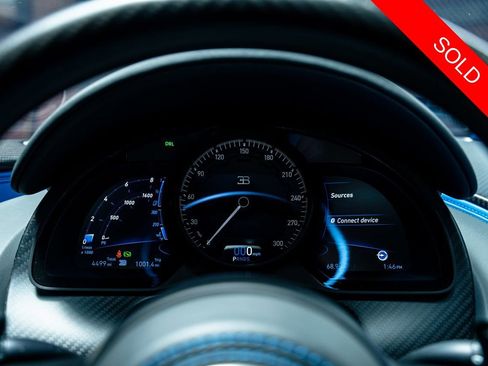 Used 2023 Bugatti Chiron Super Sport AWD/4WD image 20