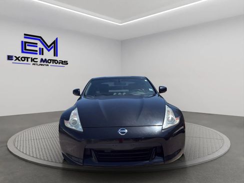 Used 2009 Nissan 370Z Touring RWD image 8
