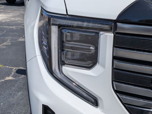 New 2026 GMC Sierra 1500 AT4 w/ AT4 Premium Package image 10