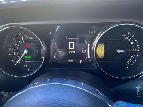 Used 2023 Jeep Wrangler Unlimited Rubicon 4xe image 7