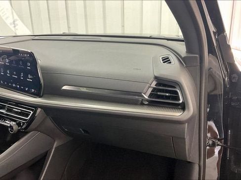 Certified 2024 Chevrolet Traverse LS w/ Midnight/Sport Edition FWD image 17