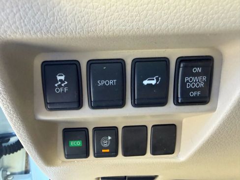 Used 2016 Nissan Rogue SL w/ SL Premium Package FWD image 25