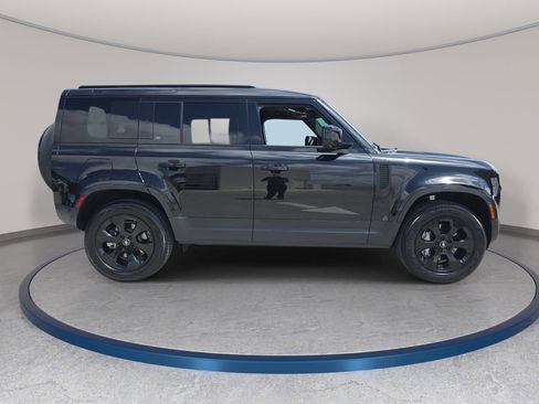 Used 2024 Land Rover Defender 110 S AWD/4WD image 4