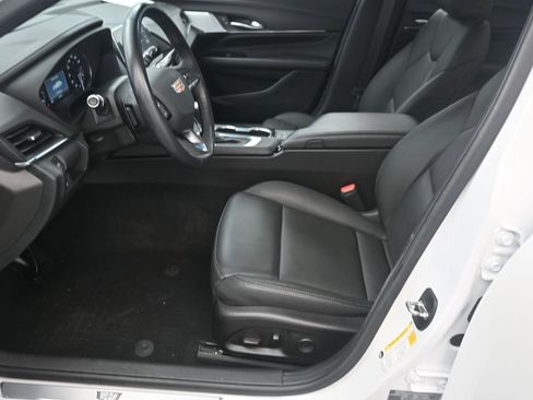 Used 2024 Cadillac CT4 Luxury w/ LPO, ONYX Package RWD image 16