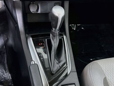 Certified 2019 Toyota Corolla LE FWD image 10